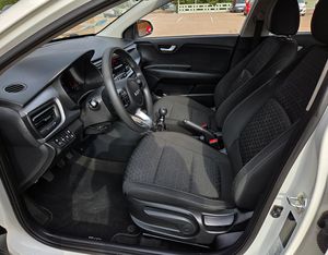 Kia Rio 1.2 85CV. CONCEPT MUY BUEN ESTADO Y POCOS KM.  - Foto 14
