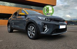 Kia Stonic 1.2 DPI 84CV. CONCEPT MUY BUEN ESTADO  - Foto 3