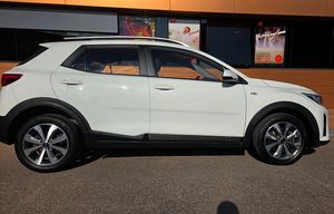 Kia Stonic 1.2 DPI 84CV. CONCEPT E6 MUY BUEN ESTADO  - Foto 7