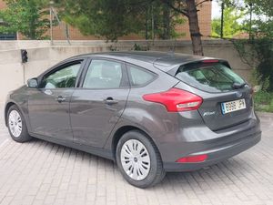 Ford Focus 1.5 TDCI E6 TREND   - Foto 4