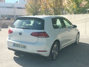 Volkswagen e-Golf E-POWER   - Foto 6