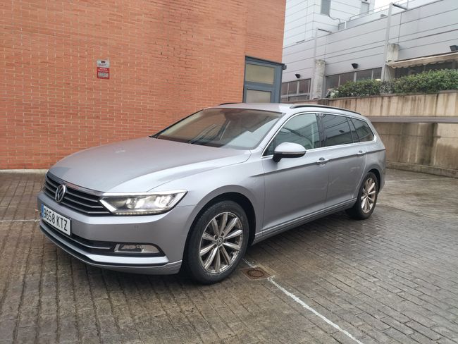 Volkswagen Passat Variant 2.0 TDI ADVANCE DSG   - Foto 3