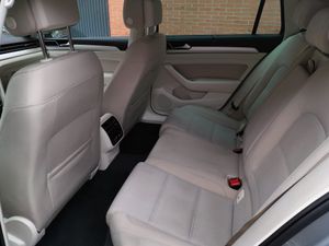 Volkswagen Passat Variant 2.0 TDI ADVANCE DSG   - Foto 13