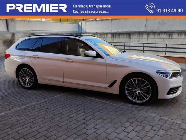 BMW Serie 5 Touring 520 dA xDRIVE   - Foto 2