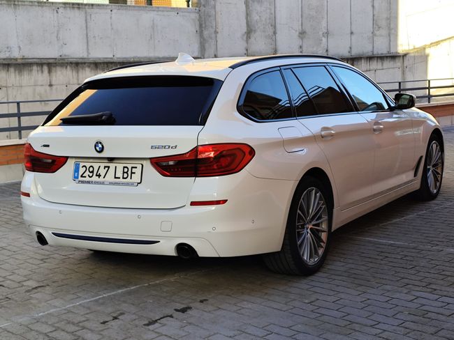 BMW Serie 5 Touring 520 dA xDRIVE   - Foto 5