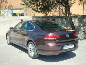 Volkswagen Passat 1.6 TDI DSG ADVANCE   - Foto 20