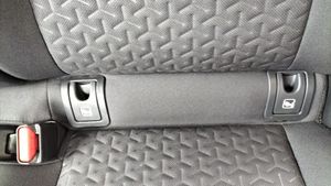 Toyota Yaris Cross 120H e-CVT Active Tech   - Foto 18