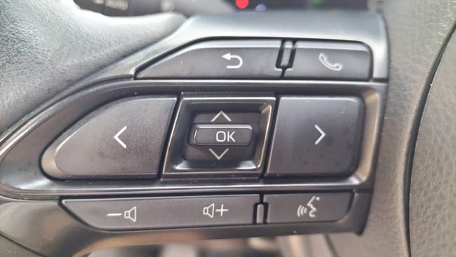 Toyota Yaris Cross 120H e-CVT Active Tech   - Foto 11