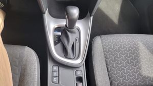 Toyota Yaris Cross 120H e-CVT Active Tech   - Foto 17
