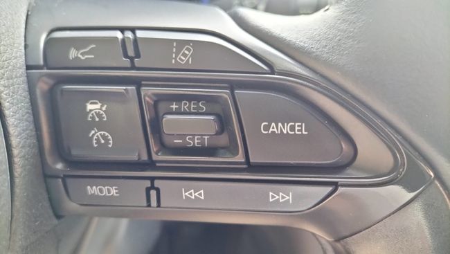 Toyota Yaris Cross 120H e-CVT Active Tech   - Foto 12