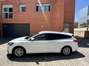 Ford Focus 1.5 ECOBLUE TITANIUM SPORTBREAK   - Foto 7
