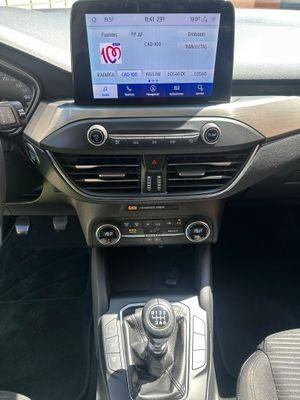 Ford Focus 1.5 ECOBLUE TITANIUM SPORTBREAK   - Foto 11