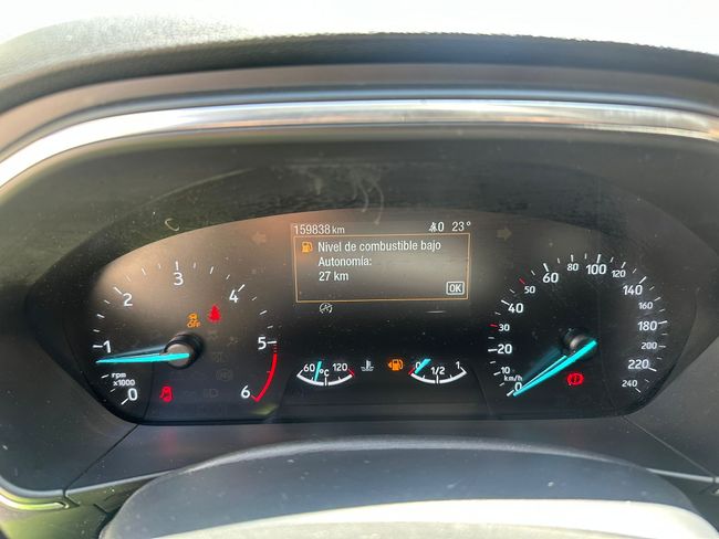 Ford Focus 1.5 ECOBLUE TITANIUM SPORTBREAK   - Foto 10
