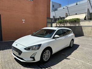 Ford Focus 1.5 ECOBLUE TITANIUM SPORTBREAK   - Foto 3