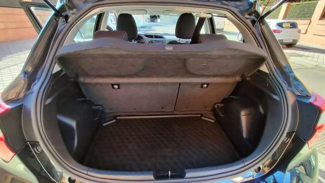 Toyota Yaris 100H 1.5 ACTIVE HYBRID   - Foto 19