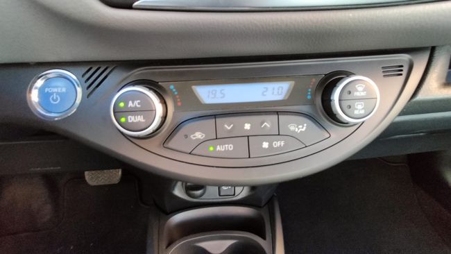 Toyota Yaris 100H 1.5 ACTIVE HYBRID   - Foto 14