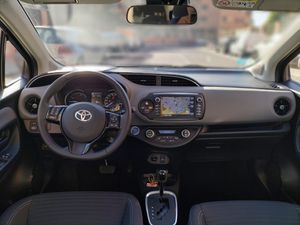 Toyota Yaris 100H 1.5 ACTIVE HYBRID   - Foto 7