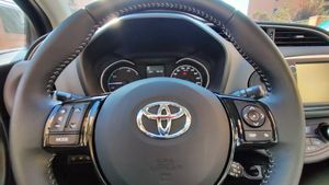 Toyota Yaris 100H 1.5 ACTIVE HYBRID   - Foto 9