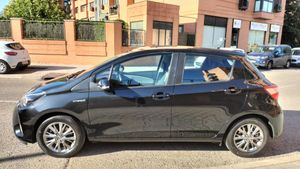 Toyota Yaris 100H 1.5 ACTIVE HYBRID   - Foto 4
