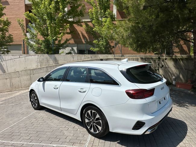 Kia Ceed 1.6 GDI PHEV e-Drive   - Foto 4