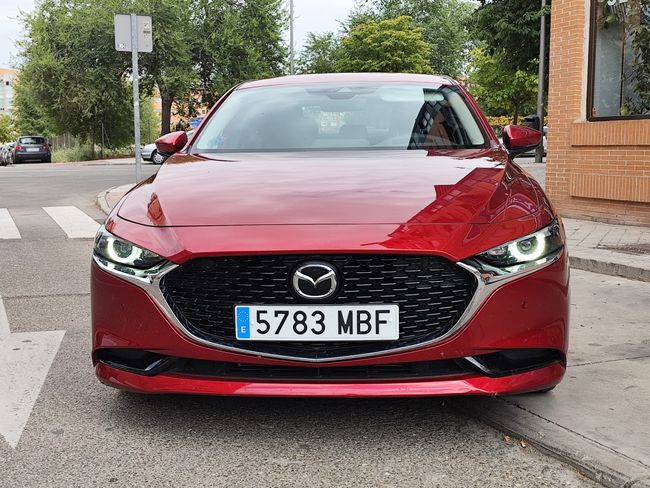 Mazda 3 Mazda3 2.0 SKYACTIVG ZENITH Como Nuevo!!  - Foto 4