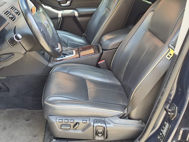 Volvo XC90 2.4 D5 AWD EXECUTIVE   - Foto 11