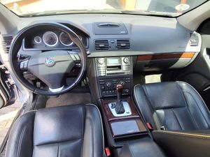 Volvo XC90 2.4 D5 AWD EXECUTIVE   - Foto 8