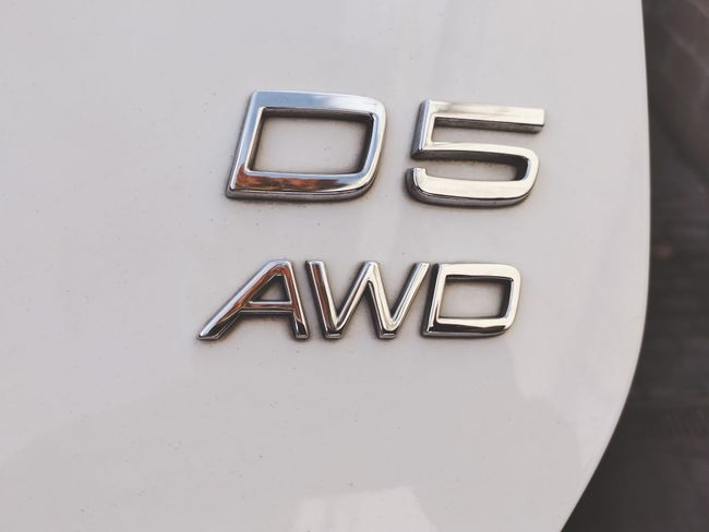 Volvo XC60 2.4 D5 AWD MOMENTUM   - Foto 25