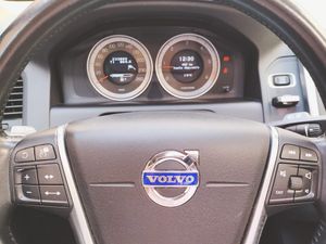 Volvo XC60 2.4 D5 AWD MOMENTUM   - Foto 12