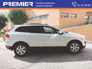 Volvo XC60 2.4 D5 AWD MOMENTUM   - Foto 2