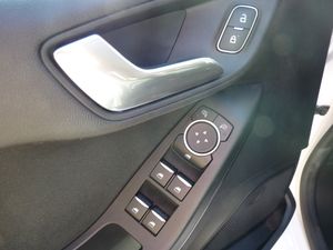 Ford Fiesta 1.1 PFI GLP TREND 5 PUERTAS   - Foto 6
