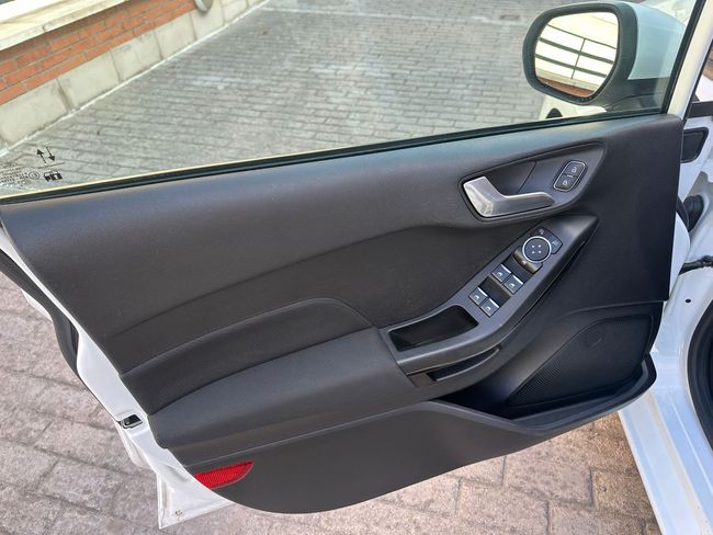 Ford Fiesta 1.1 PFI GLP TREND 5 PUERTAS   - Foto 10