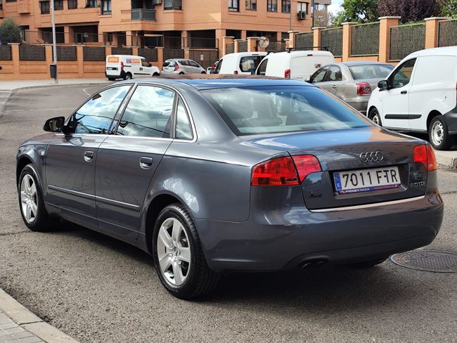 Audi A4 2.0 TDI   - Foto 6