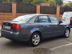 Audi A4 2.0 TDI   - Foto 4