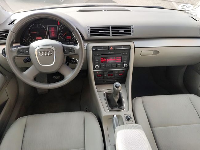 Audi A4 2.0 TDI   - Foto 11