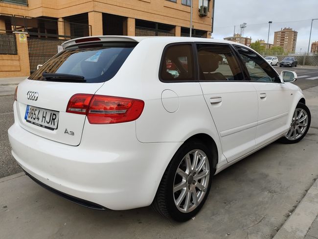 Audi A3 2.0 TDI S-LINE SPORTBACK   - Foto 4