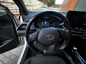 Toyota C-HR 1.8 125H ADVANCE   - Foto 19