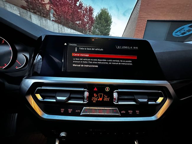 BMW Serie 3 318 dA touring   - Foto 13