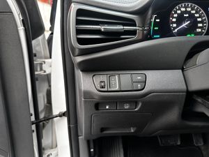 Hyundai IONIQ 1.6 GDI HEV KLASS DCT   - Foto 11