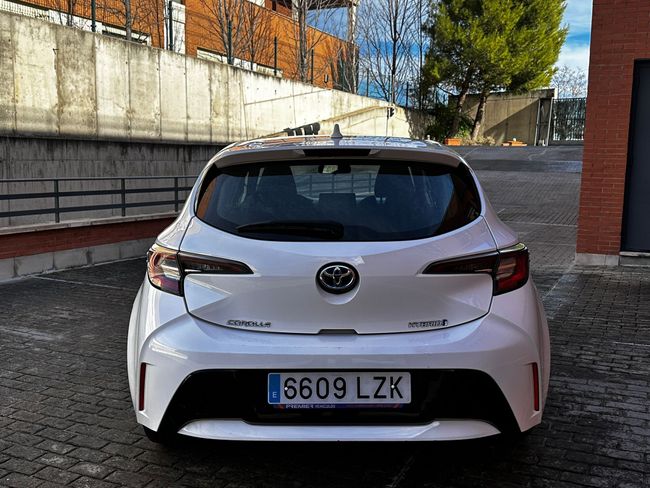 Toyota Corolla 1.8 125H BUSINESS   - Foto 9