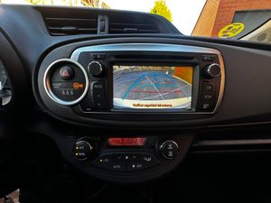 Toyota Yaris 1.4 D ACTIVE 5 PUERTAS   - Foto 14