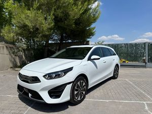 Kia Ceed 1.6 GDI PHEV e-Drive   - Foto 3