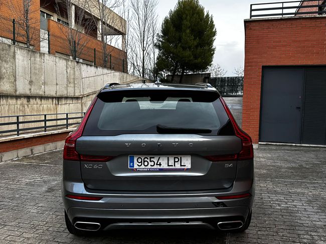 Volvo XC60 2.0 B4 D R-DESIGN  - Foto 7