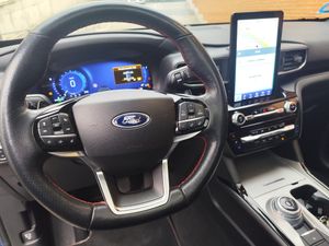 Ford Explorer 3.0 PHEV ST-LINE AWD  - Foto 13