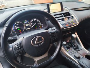 Lexus NX 300h Business 2WD  - Foto 12