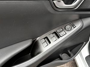 Hyundai IONIQ Híbrido 1.6 GDI 104 kW (141 CV) DCT Klass  - Foto 10