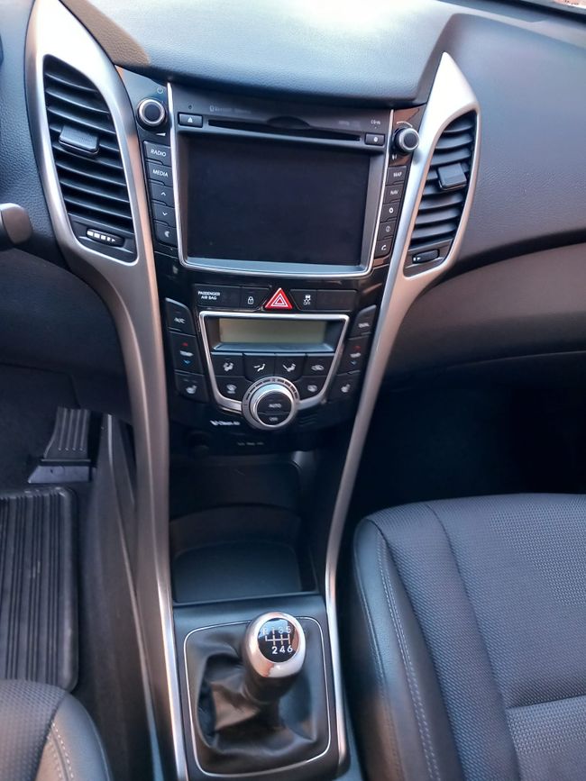 Hyundai i30 5p 1.6 GDI 135 CV BlueDrive Style Sport  - Foto 12