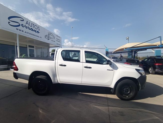 Toyota Hilux 2019 2.4 D4D 150CV CABINA DOBLE GX   - Foto 11