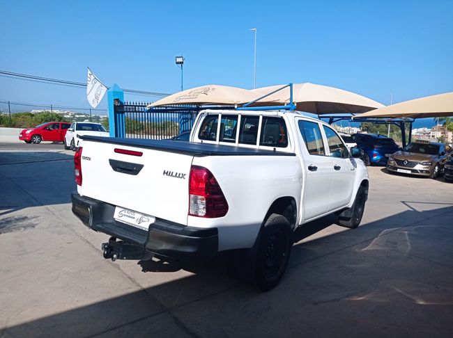 Toyota Hilux 2019 2.4 D4D 150CV CABINA DOBLE GX   - Foto 9