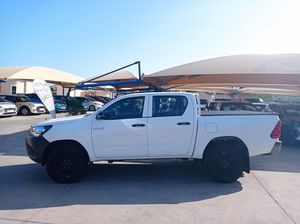 Toyota Hilux 2019 2.4 D4D 150CV CABINA DOBLE GX   - Foto 7